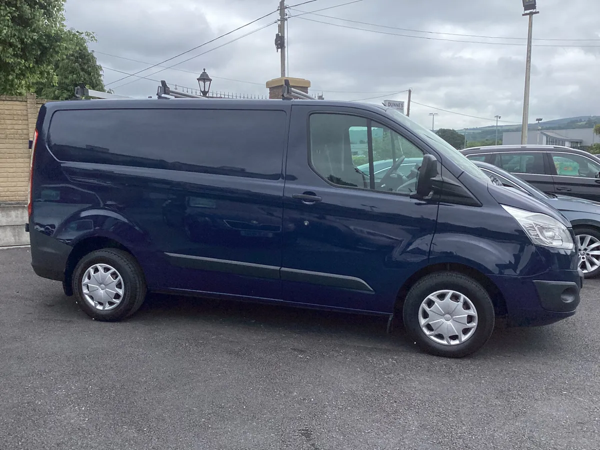 Ford Transit Custom ** 1 OWNER - Image 3