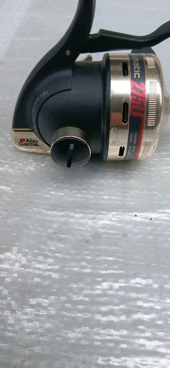 Abumatic 275u baitcaster - Image 2