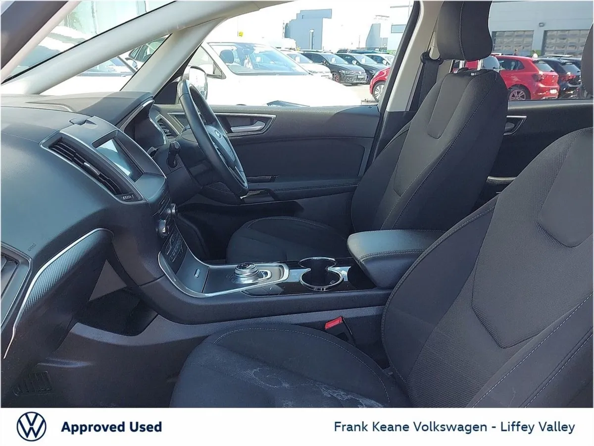 Ford S-Max Titanium Auto 2.5 Durtec 190BHP Fhev - Image 4