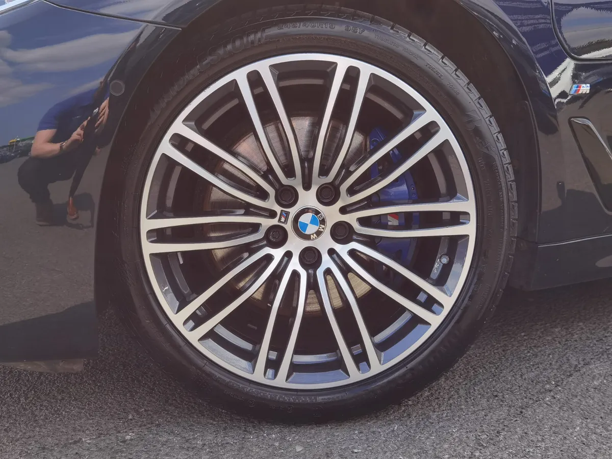 BMW 5 SERIES 530E M SPORT AUTOMATIC - Image 2