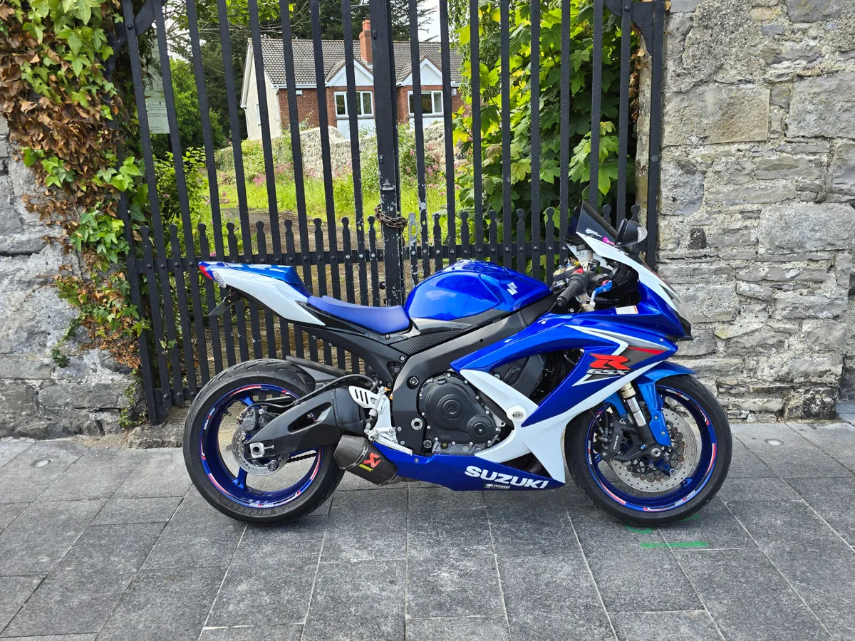 2010 SUZUKI GSXR 600 MOTO4U - Image 1
