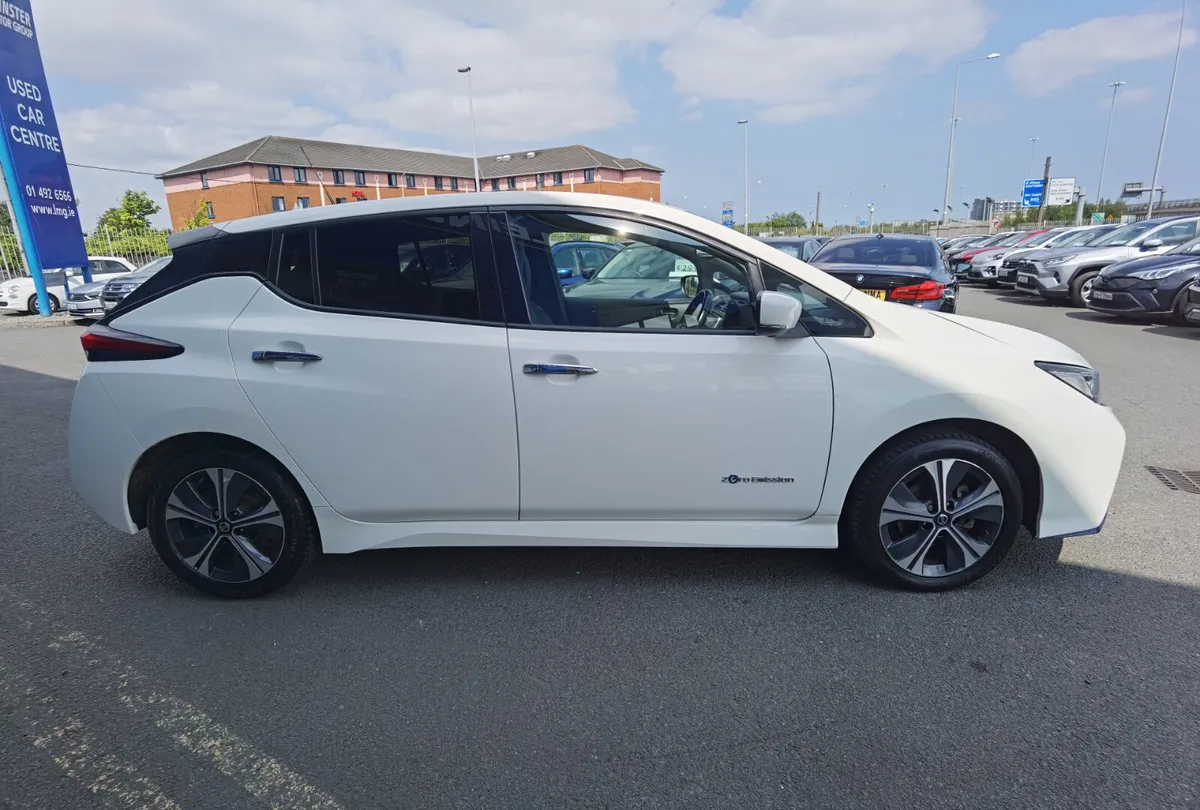 NISSAN LEAF 62KWH E PLUS TEKNA *BOSE SOUND SYSTEM* - Image 4