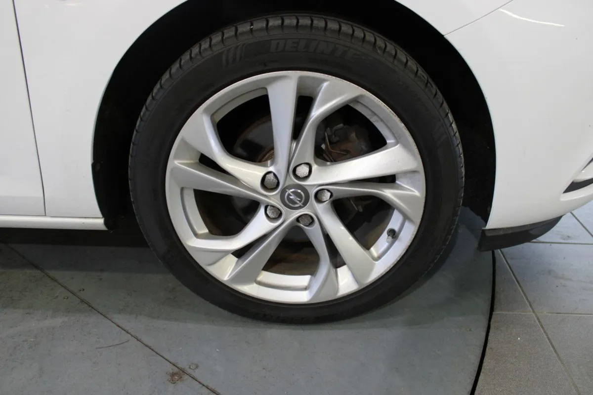 Opel Astra 1.0 Turbo 105PS s/s Ecoflex Sri Nav - Image 4