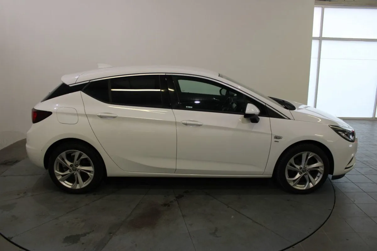 Opel Astra 1.0 Turbo 105PS s/s Ecoflex Sri Nav - Image 4