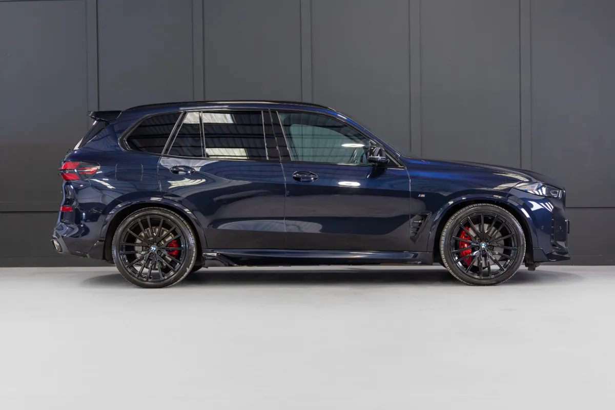 232 BMW X5 X-Drive 50e M-Sport - Image 2