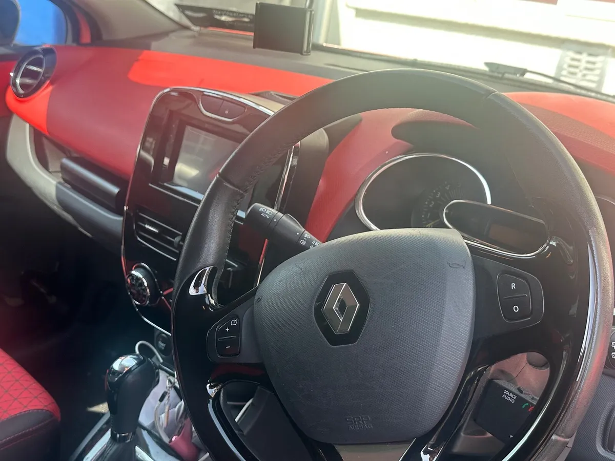 Renault Clio 2014 - Image 1