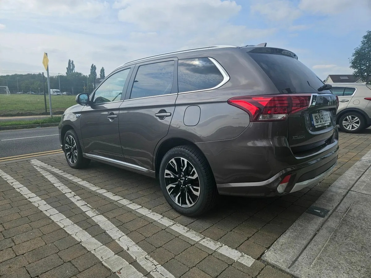 Mitsubishi Outlander 2016 - Image 4