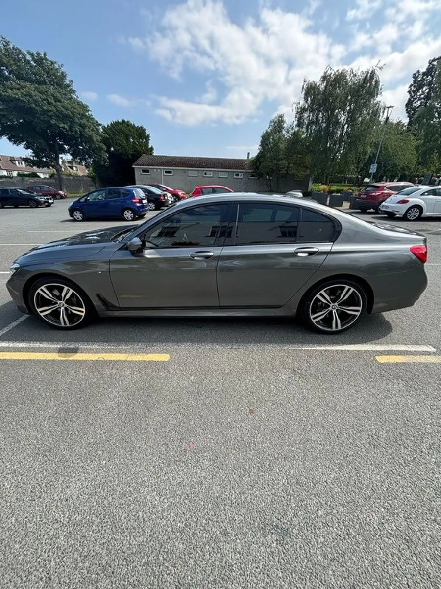 2016 BMW 7-series X-Drive M-Sport - Image 3