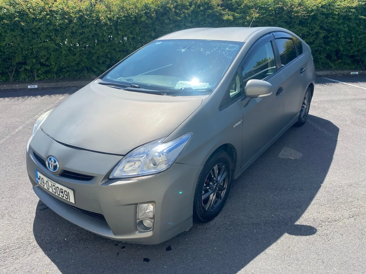 Toyota Prius TSpirit High Spec - Image 3