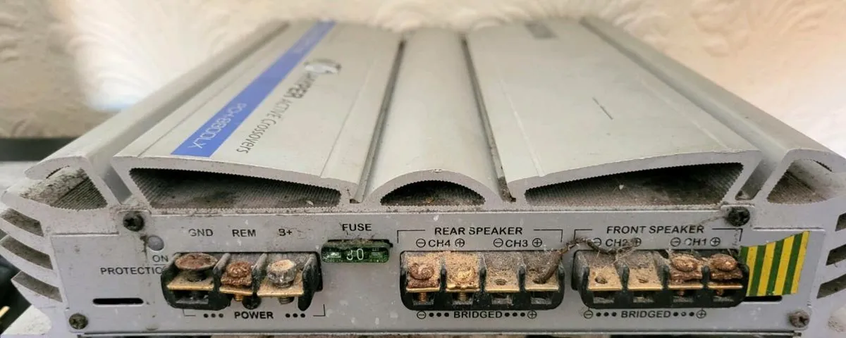 Amplifier - Image 3