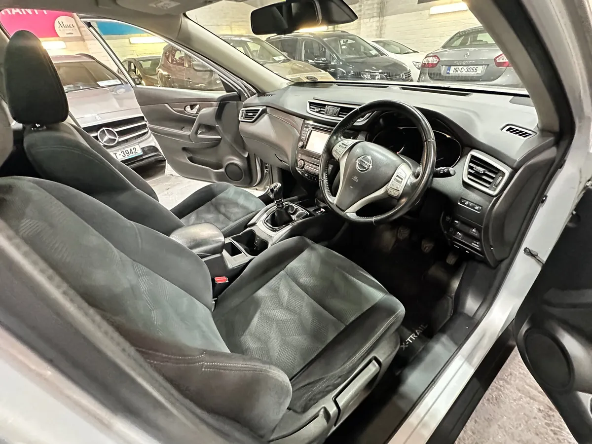 Nissan X-Trail 1.6d SV 7 SEATS - Image 4