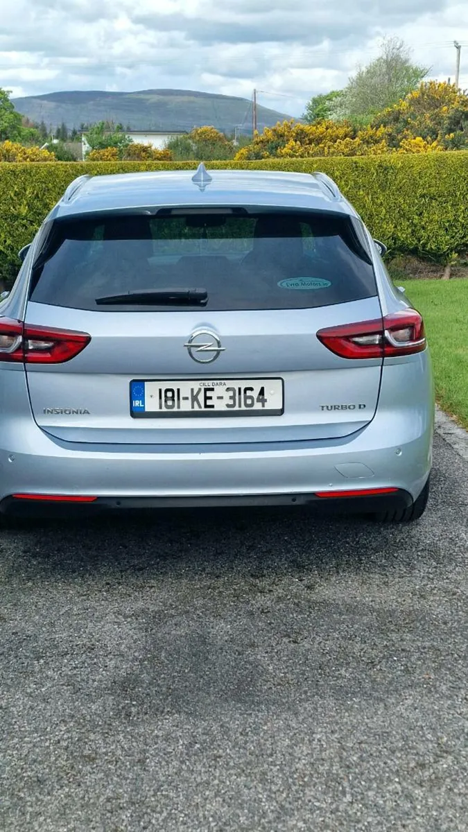 Opel Insignia Sports Tourer - Image 3