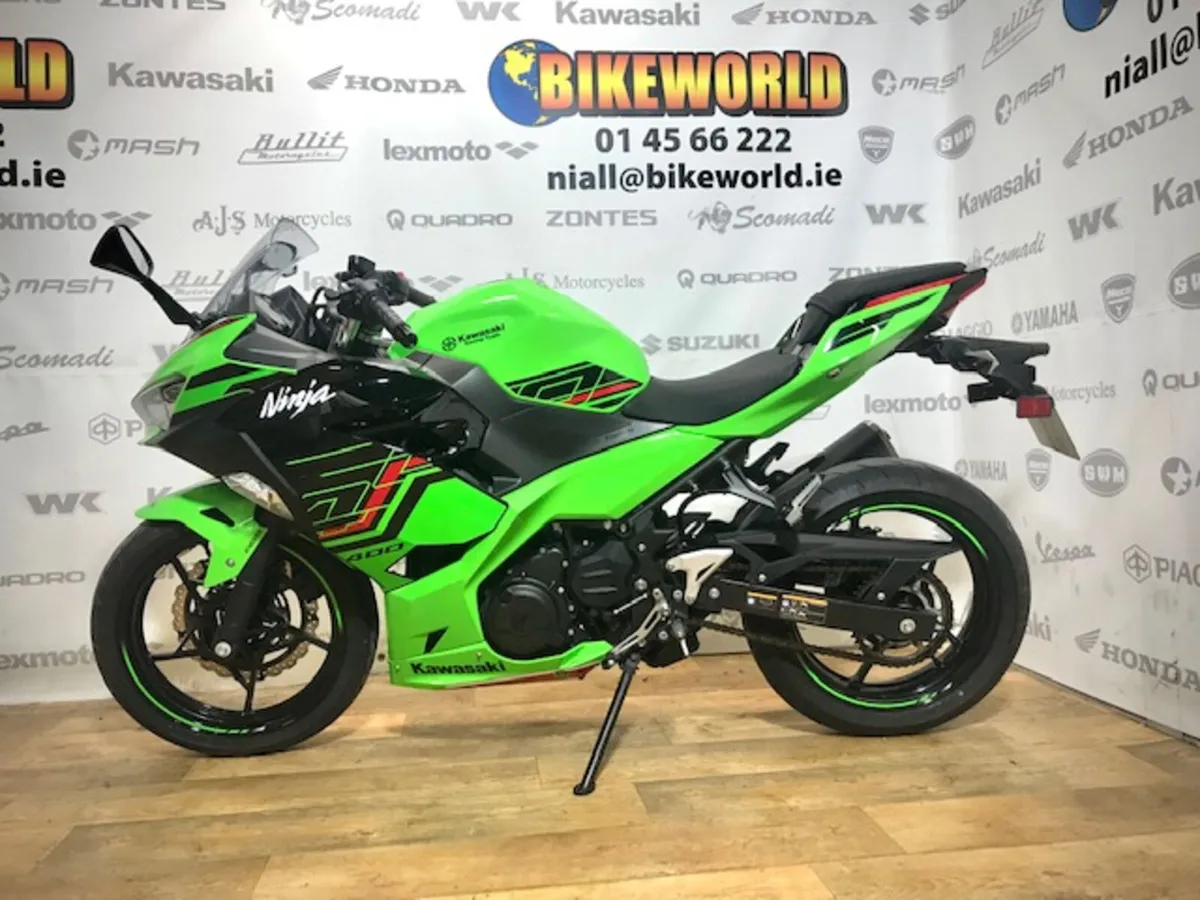 PRE-OWNED Kawasaki Ninja 400 2022 - Image 4
