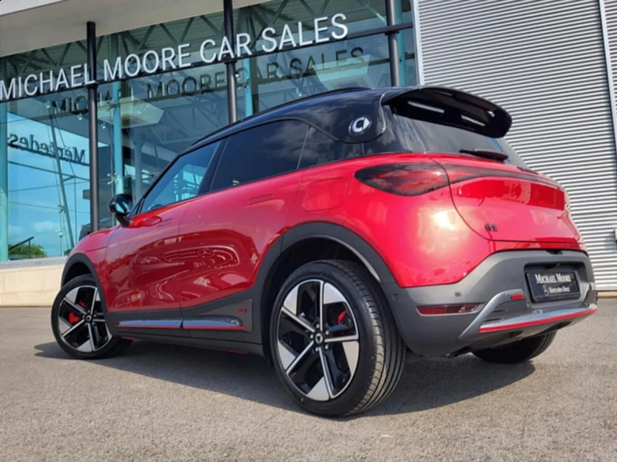 Smart #1  1 Brabus 66kwh Auto 428BHP AWD  (panora - Image 3