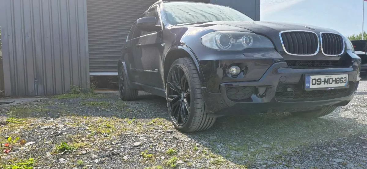 BMW X5 CREW CAB DOE 11/25 PRICE 7800 EUR - Image 2