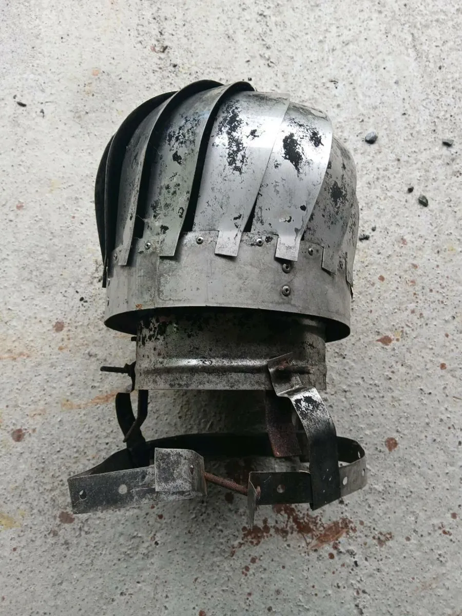 Anti downdraft cowl - Image 1