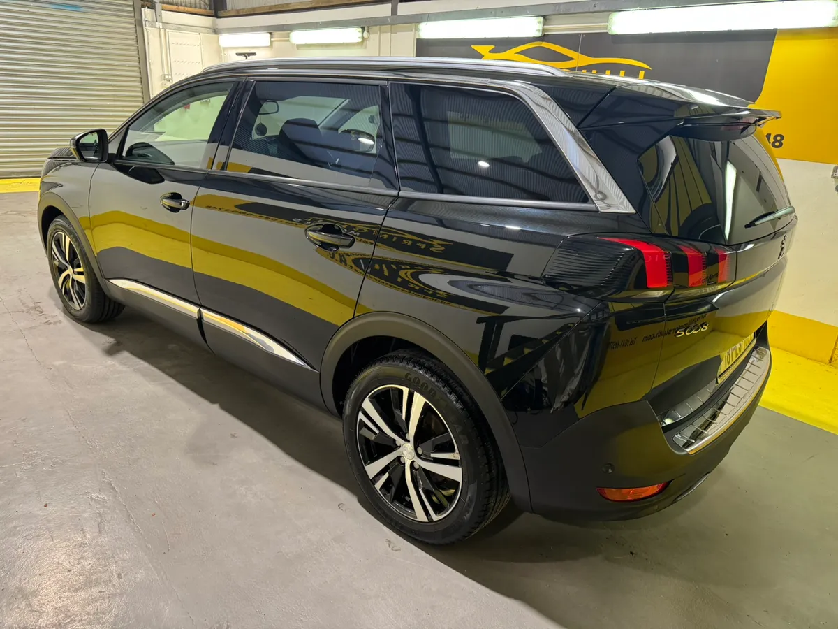 2018 Peugeot 50081.5 HDI FL Allure Pack 7 Seater - Image 3