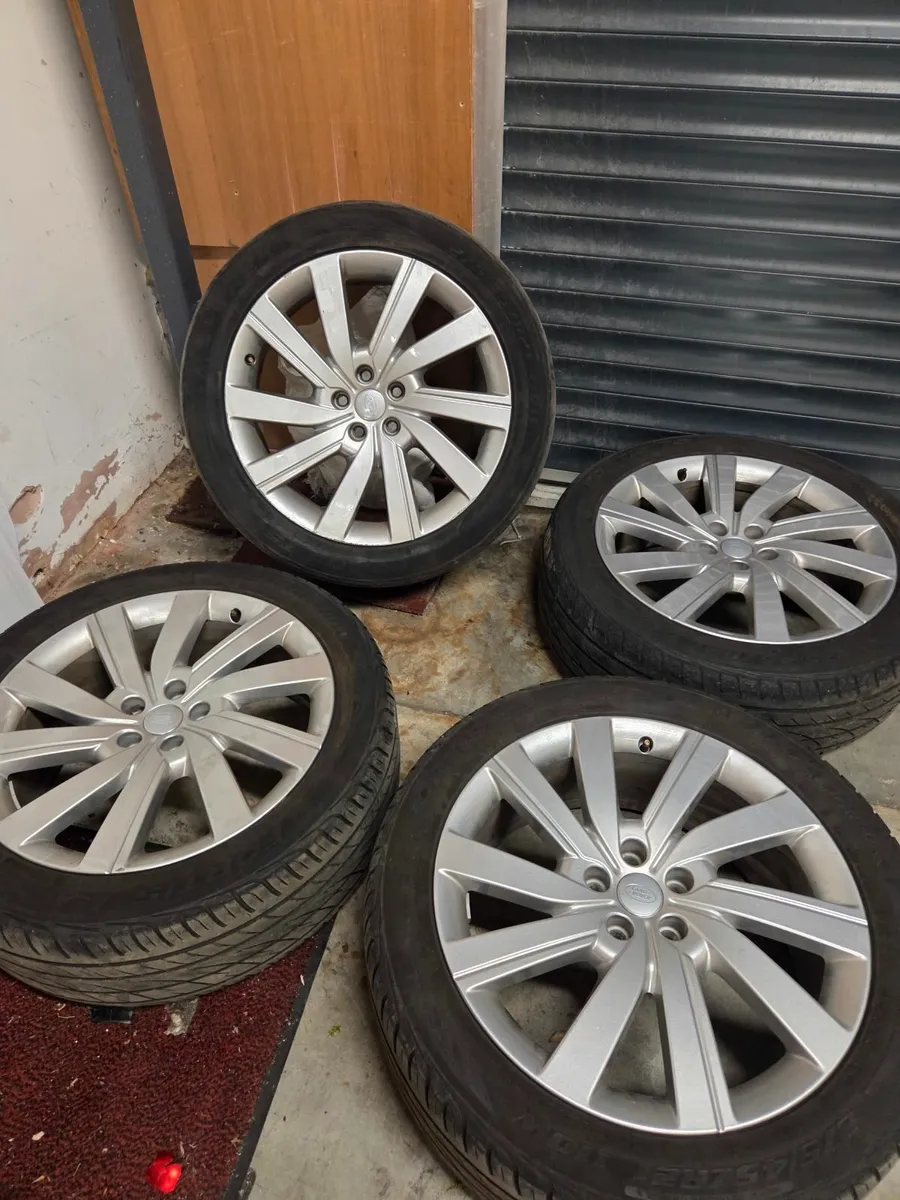ORIGINAL ALLOY WHEELS RANGE ROVER - Image 1
