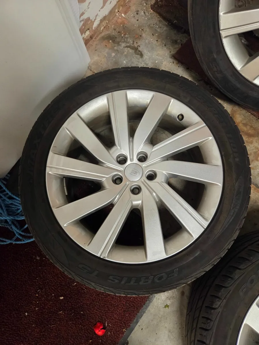 ORIGINAL ALLOY WHEELS RANGE ROVER - Image 3