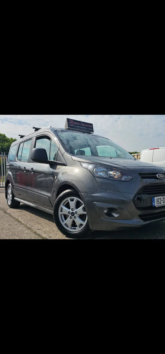 2015 Ford Tourneo Manual/7 Seats & Well maintained - Image 1