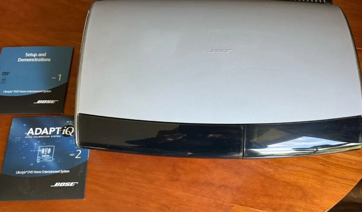 BOSE Lifestyle 5.1 surround sound system - Image 1