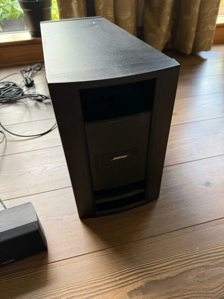 BOSE Lifestyle 5.1 surround sound system - Image 2