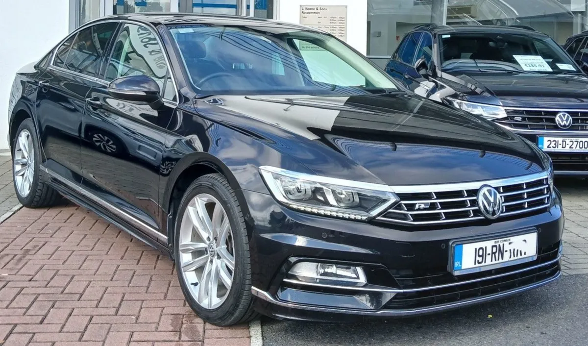 Volkswagen Passat HL R-line 2.0 TDI 150HP  rear V - Image 1