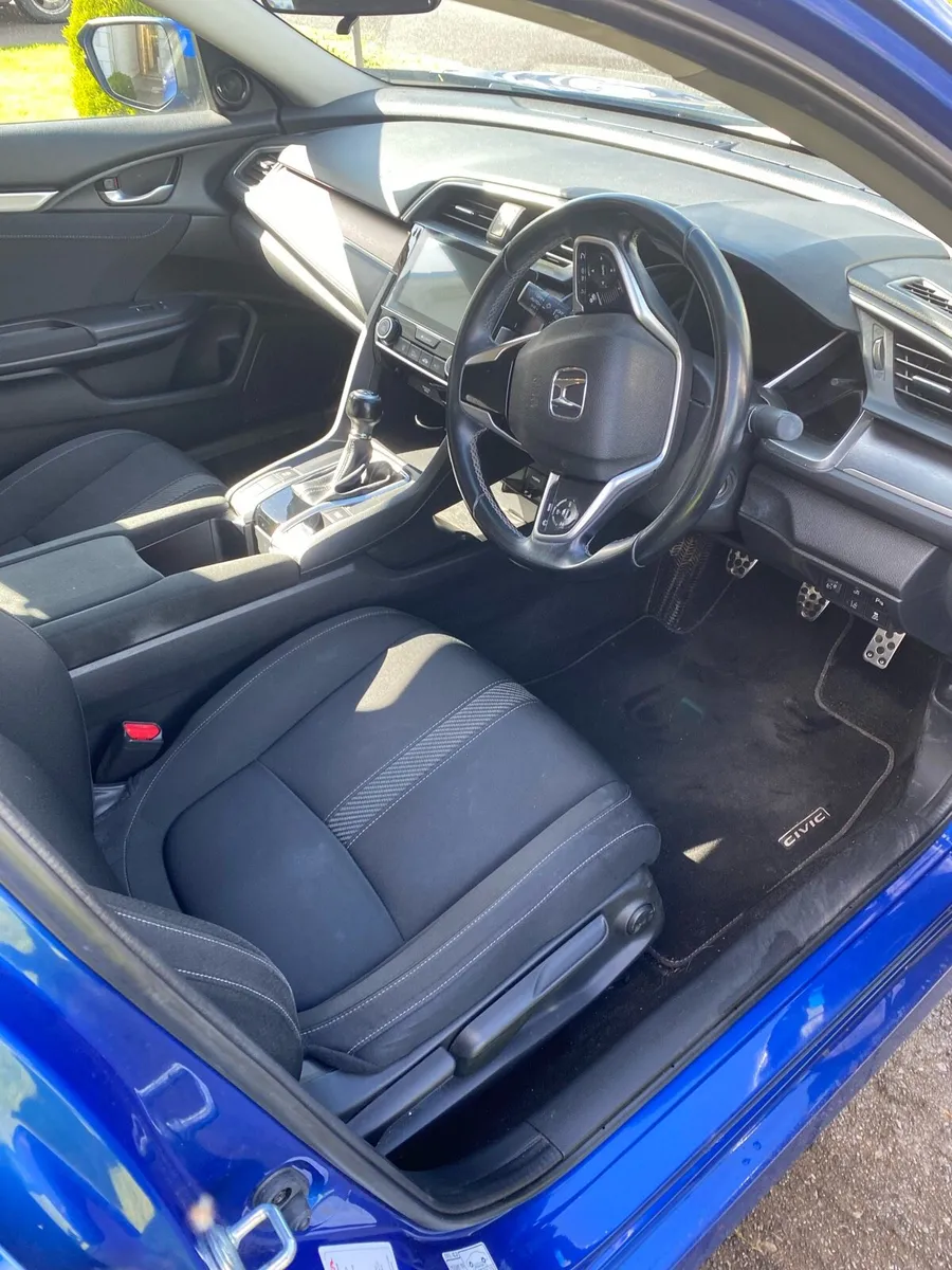 202 Honda Civic Smart Plus + 1.6 Diesel - Image 4