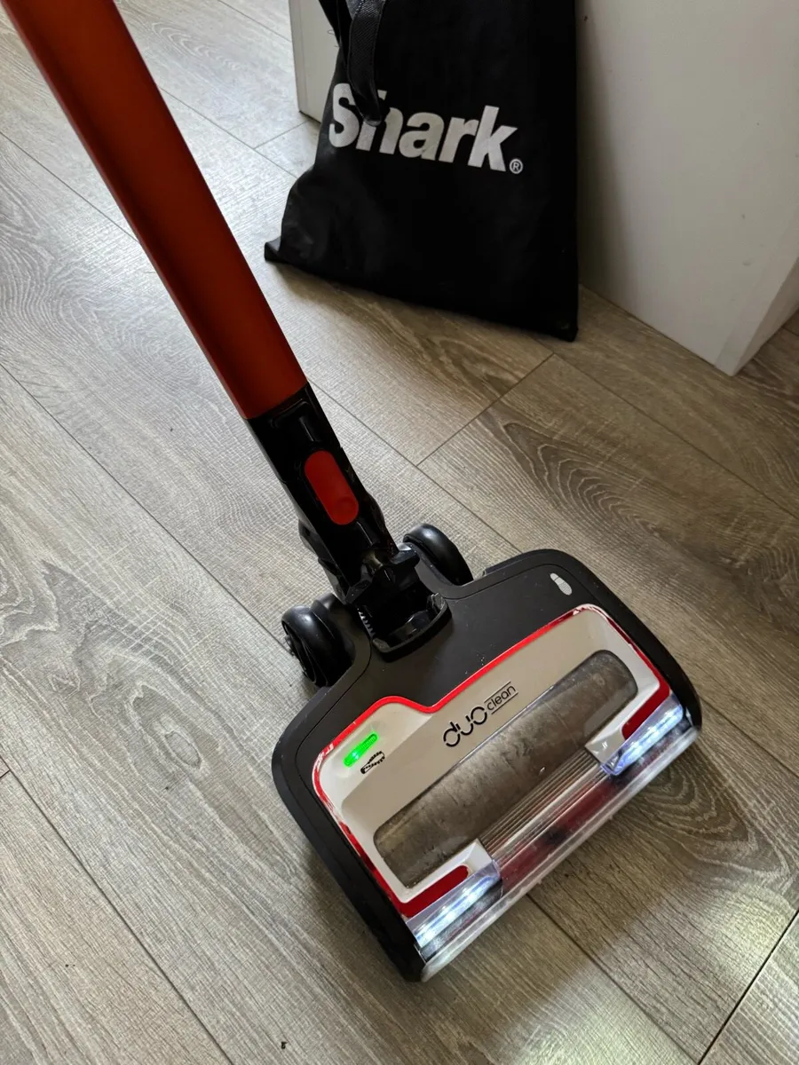 Sharp Classic Hair Wrap Cordless Vacuum IZ201UK - Image 3