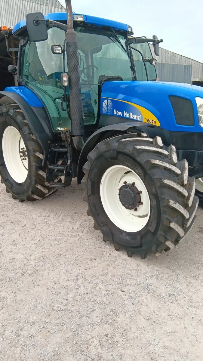 New Holland T6070 - Image 4