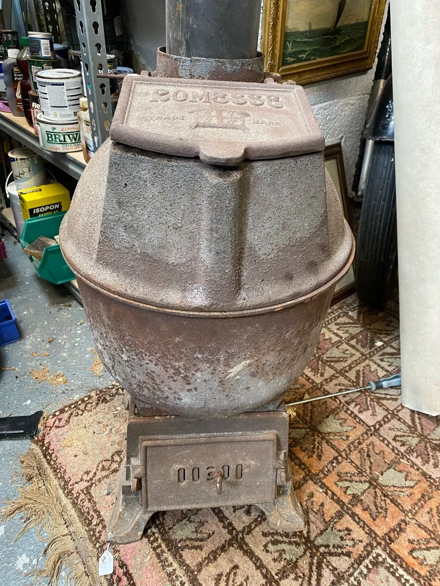 Romesse pot belly stove - Image 1