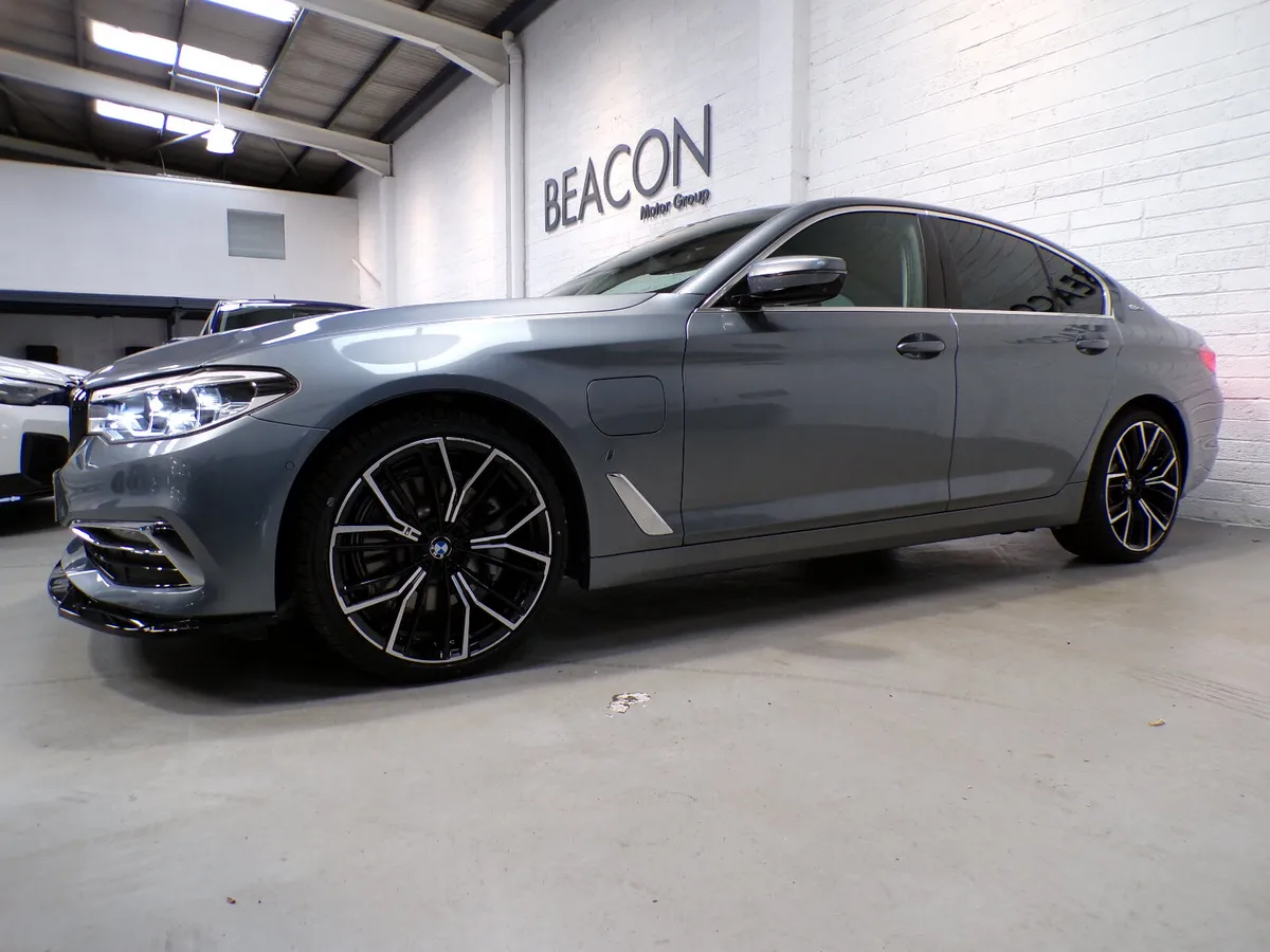 2018*ONLY 8,000 MILES*BMW 530E*LUXURY PRO EDITION* - Image 4