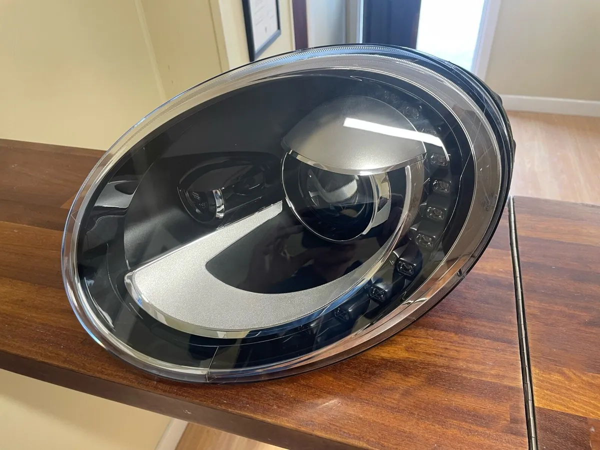 Bi-Xenon headlamp for VW Beetle 2011-2019 - Image 1