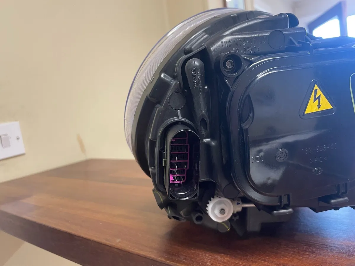 Bi-Xenon headlamp for VW Beetle 2011-2019 - Image 3