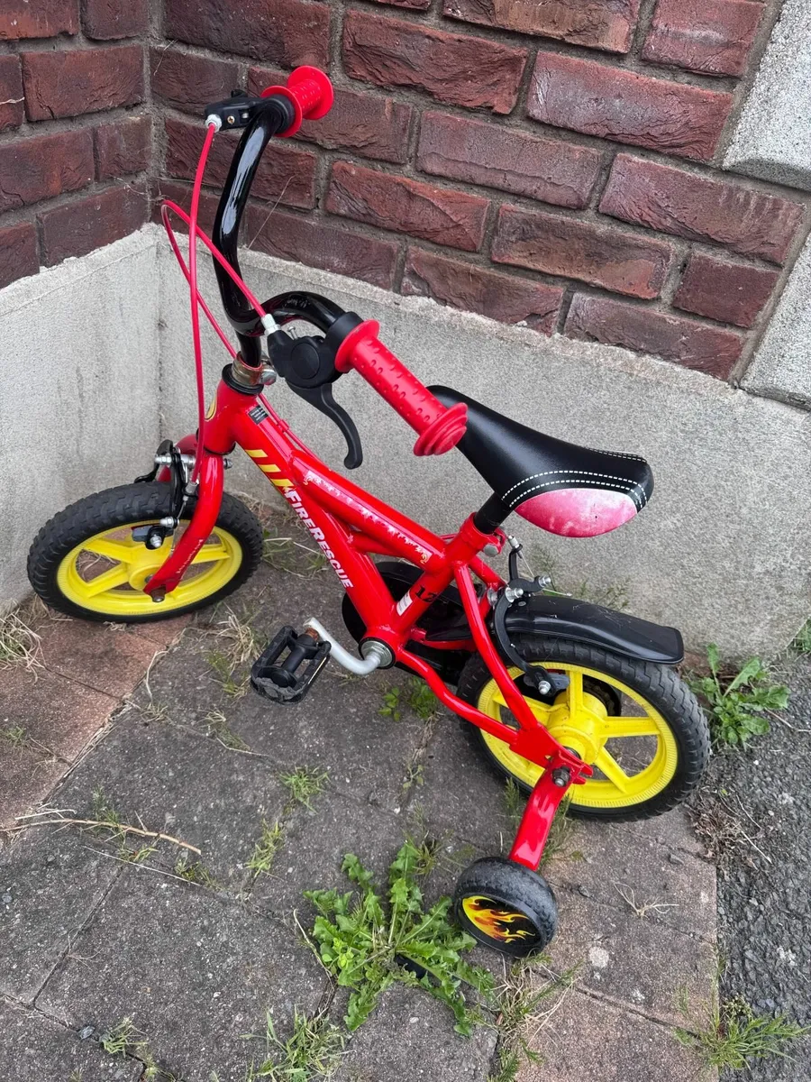 12 inch kids bike 3y - 5y with stabilisers - Image 1