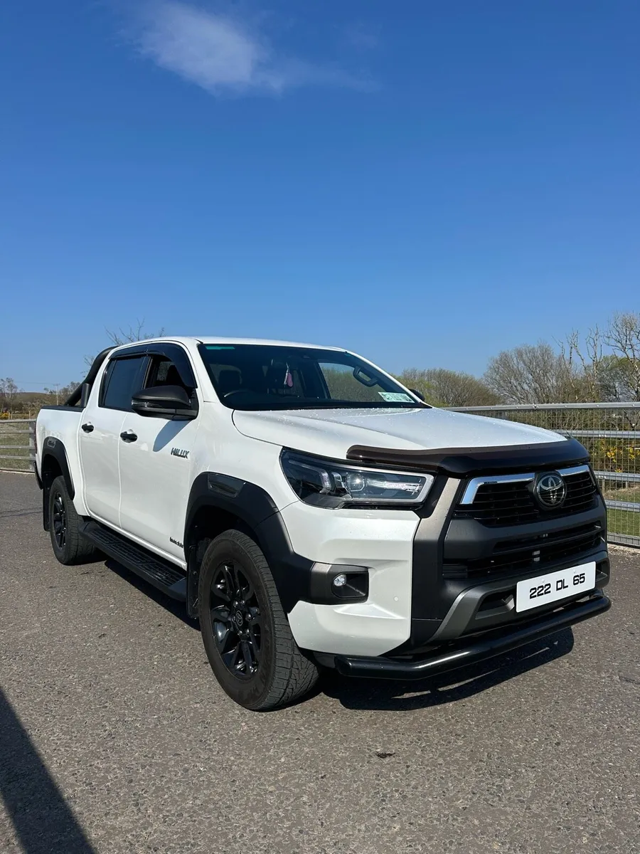 Toyota Hilux - Image 1