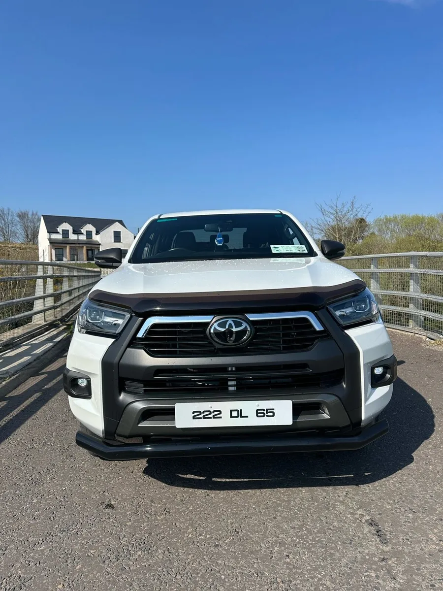 Toyota Hilux - Image 2