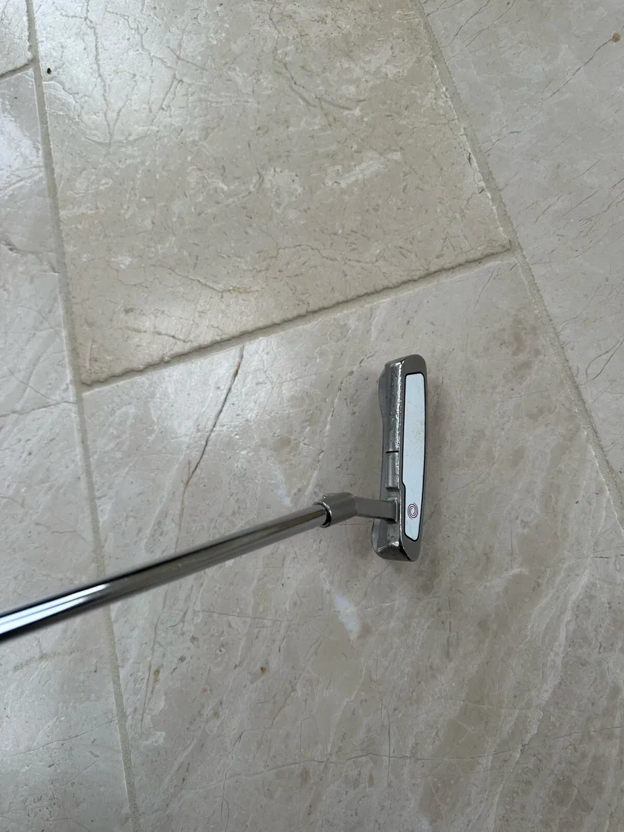 Odyssey White Pro 1 Putter LH + Headcover - Image 3