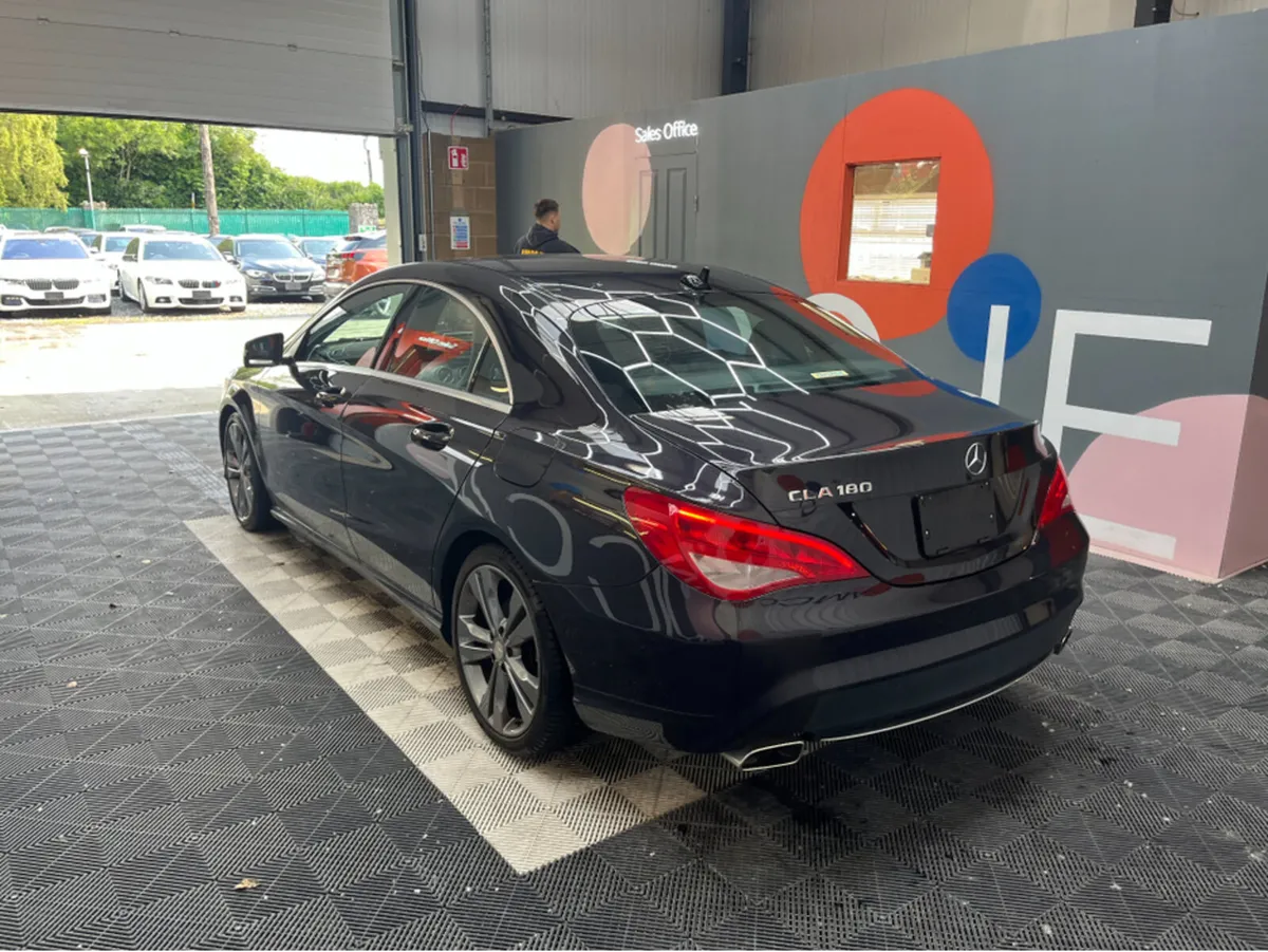 Mercedes-Benz CLA CLA180 AUTOMATIC / 82k KMs / AUT - Image 4