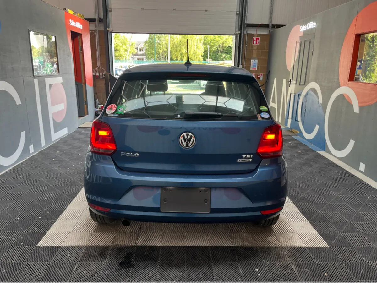 Volkswagen Polo POLO AUTOMATIC TSI COMFORT LINE / - Image 4
