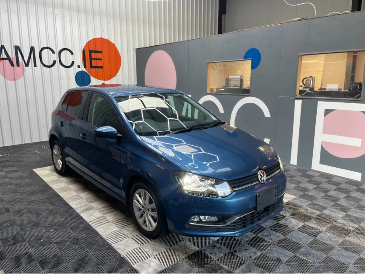 Volkswagen Polo TSI COMFORT LINE / 1.2 PETROL / 15 - Image 1