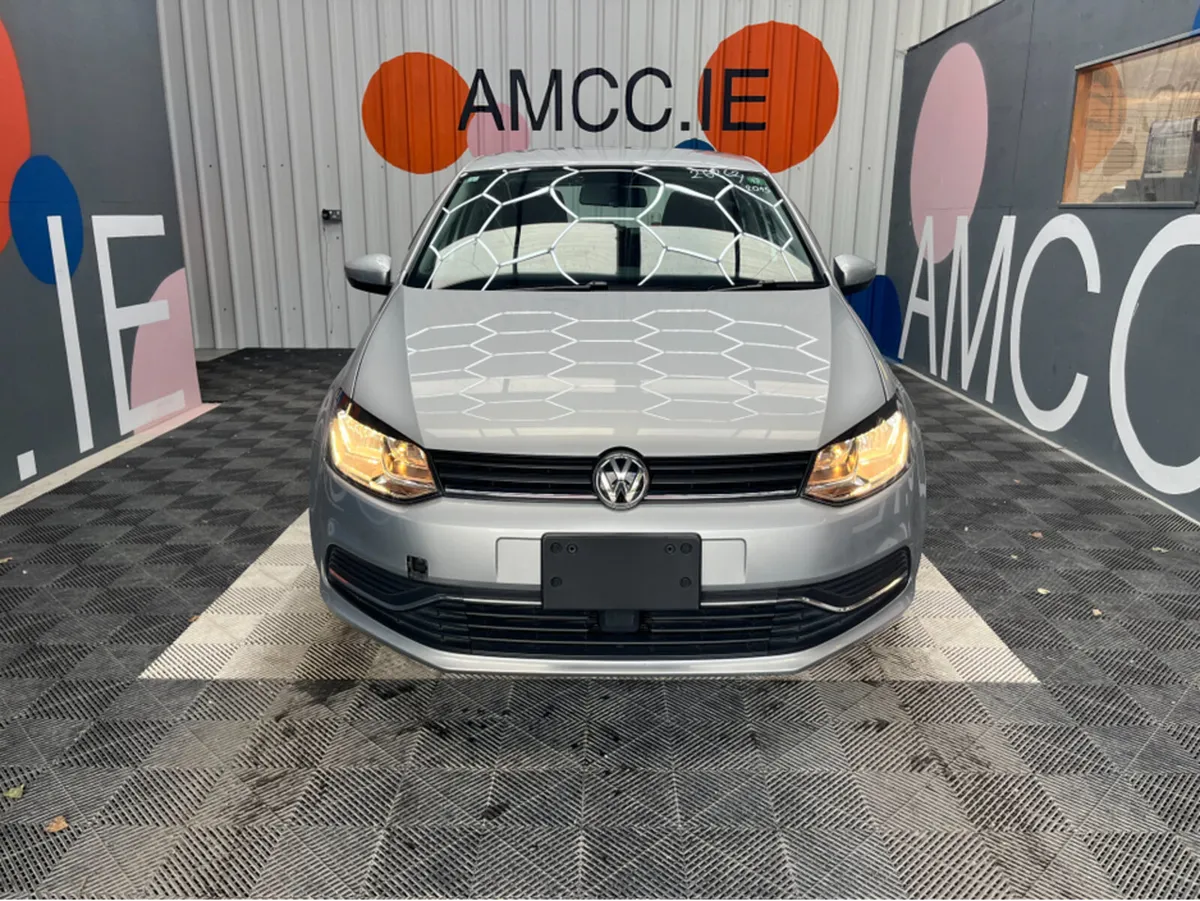 Volkswagen Polo POLO AUTOMATIC TSI COMFORT LINE / - Image 2