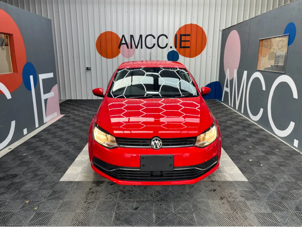 Volkswagen Polo POLO AUTOMATIC TSI COMFORT LINE / - Image 2