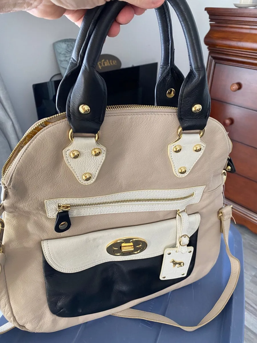 Ladies handbags - Image 1