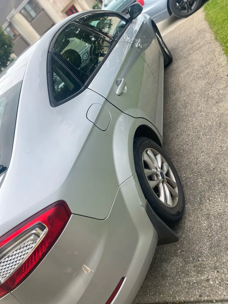 Ford mondeo - Image 4