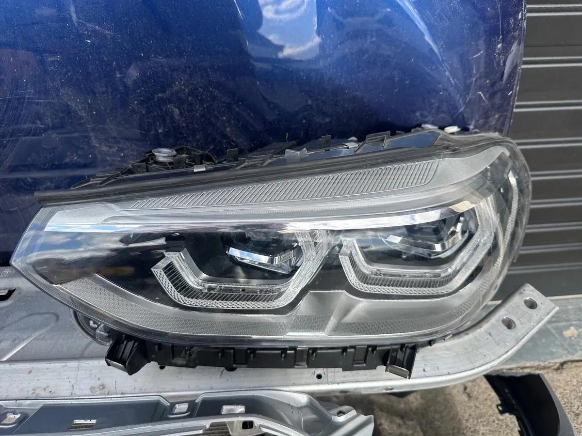 2021 BMW X3/X4 Breaking Front End - Image 3