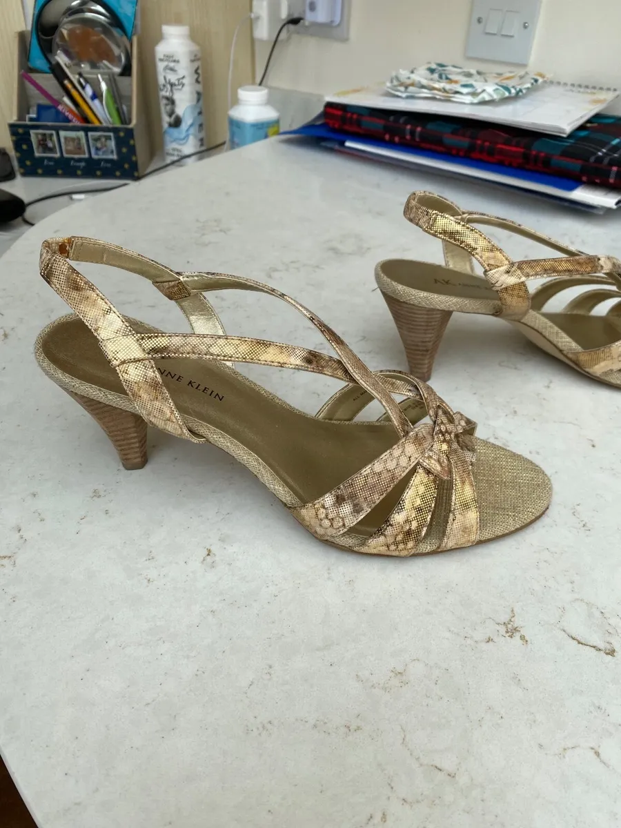 Ladies Anne Klein Sandals - Image 3