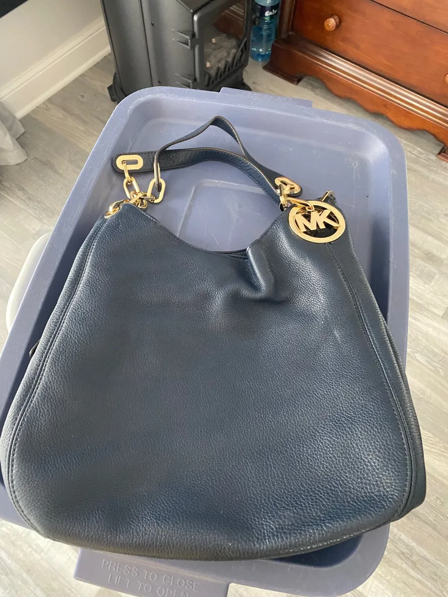 Ladies Michael Kors Handbag - Image 1