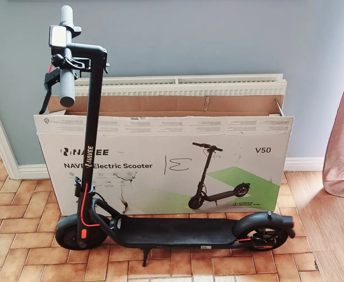 Electric scooter - Image 3