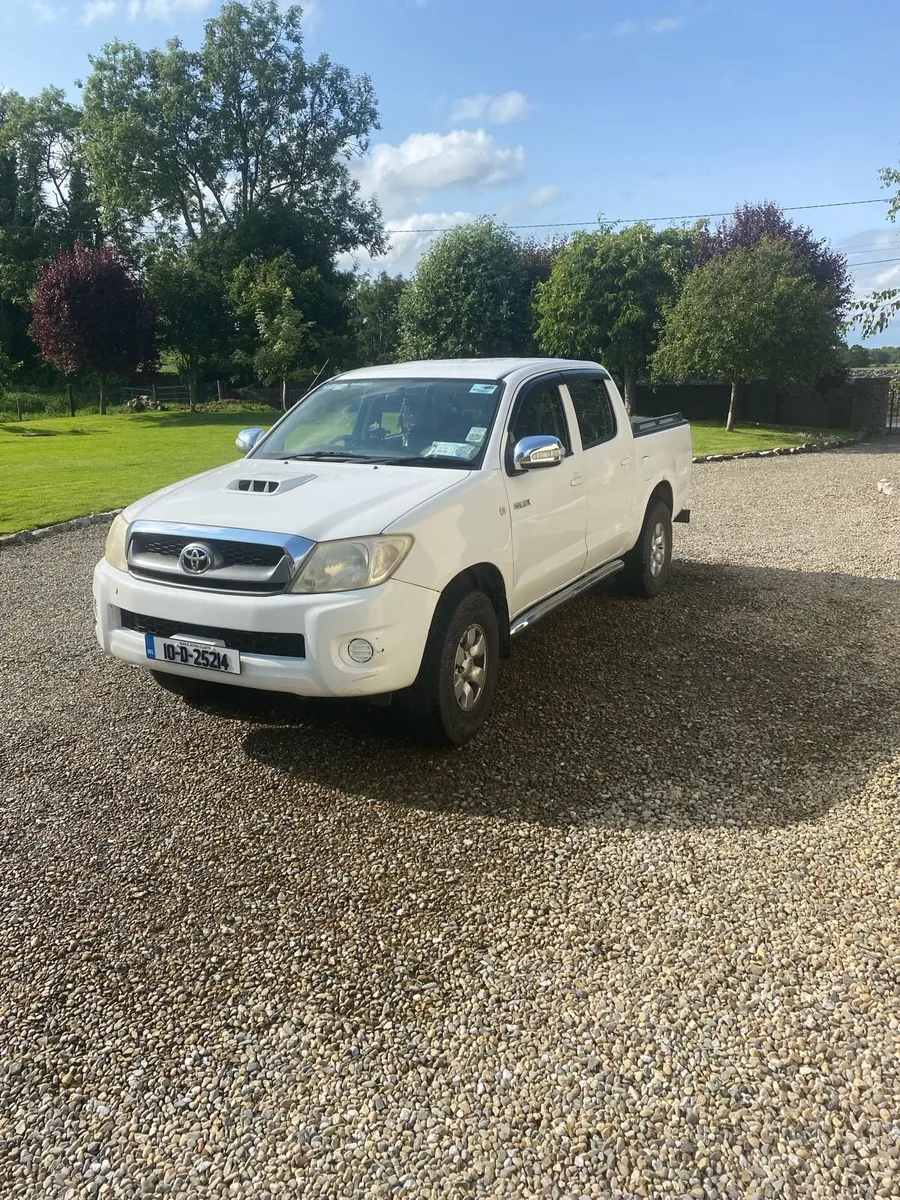 Toyota hilux - Image 1